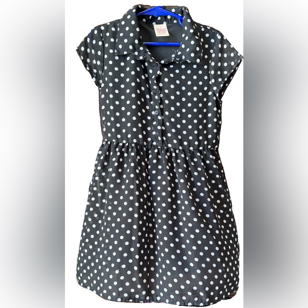 50

Faded Glory Charcoal and White Polka Dot Dress